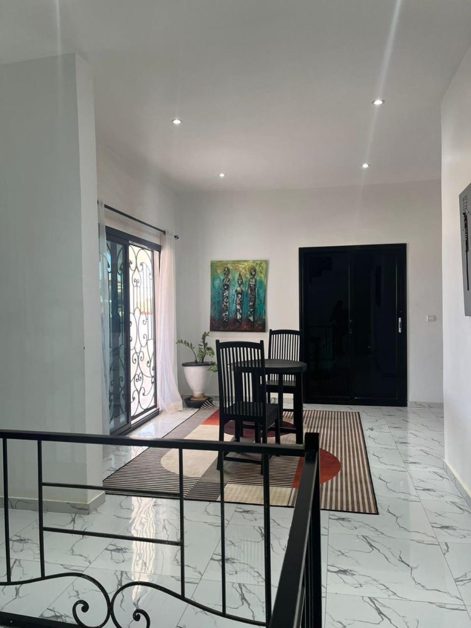 La Baraka, Extravagant Villa For 8 With Pool In Saly Gandigal Kültér fotó